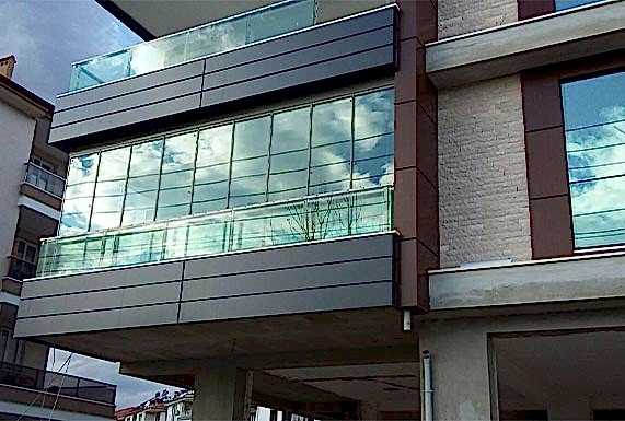  Eco Bella Katlanır Cam Balkon Sistemi
